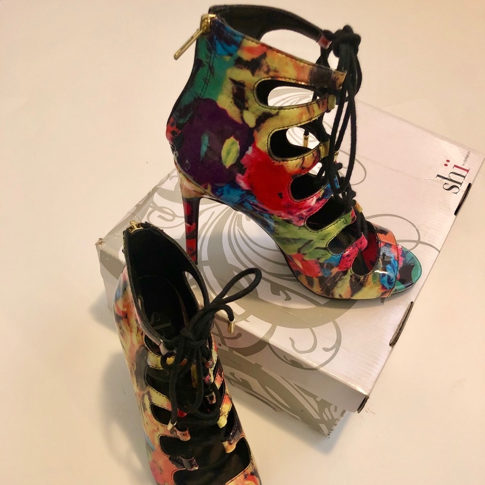 Multi color heels